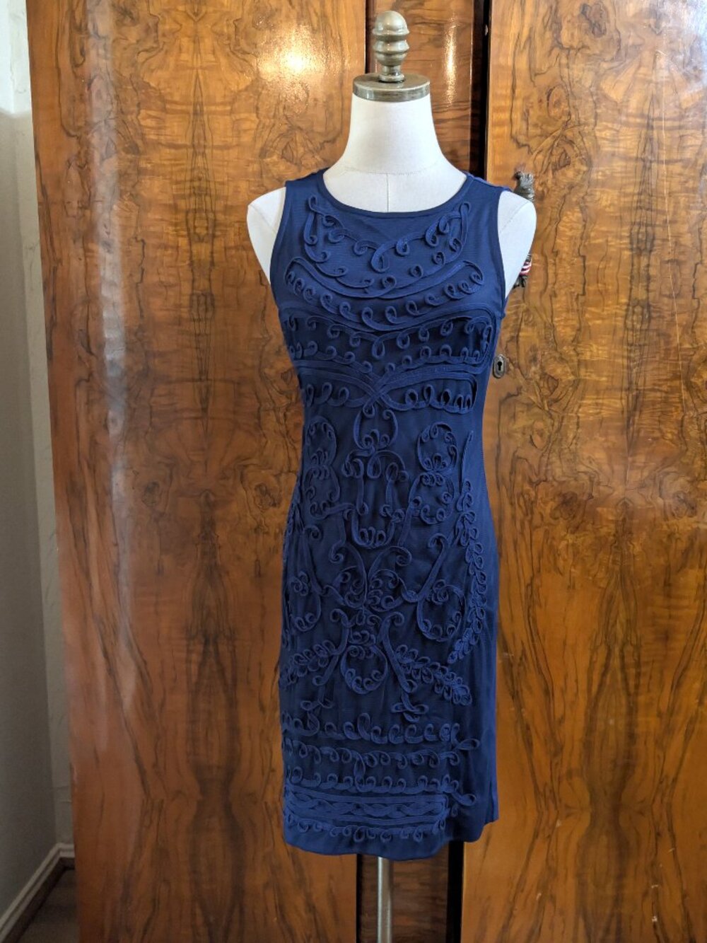 Lilly Pulitzer Sleeveless Soutache Dress Size S Navy Blue Sheath Round Neckline